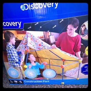 Kids Discovery construction fort